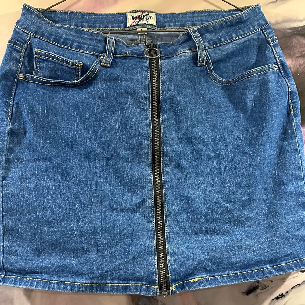 Denim Blvd Los Angeles denim skirt